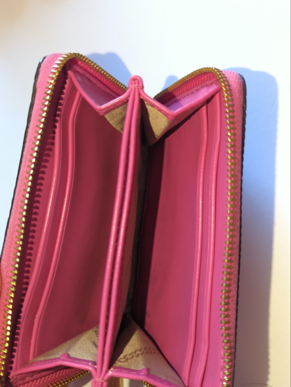 Michael Kors Barbiecore Hot Pink MK Embossed Zip Wallet with Gold Hardware - Picture 4 of 4